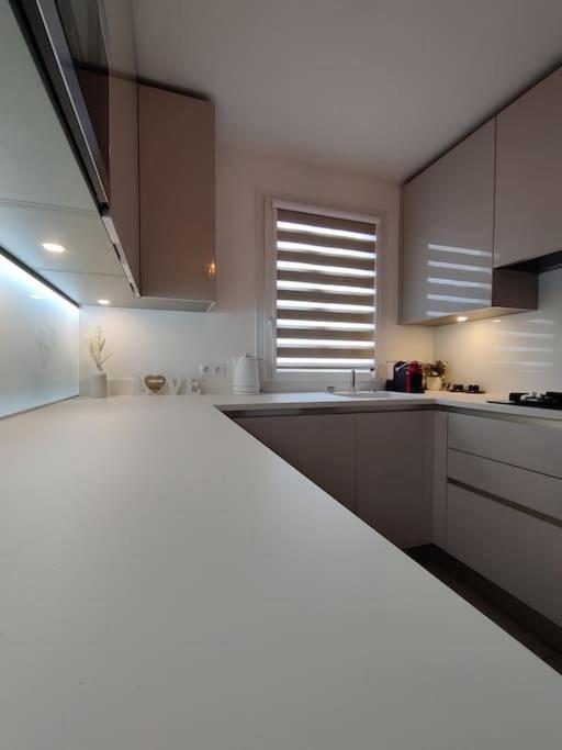 Apartament App 5 Pers, Parking, 3Mn Rer A, 40 Mn Du Centre De Paris, Cergy Le Haut Zewnętrze zdjęcie